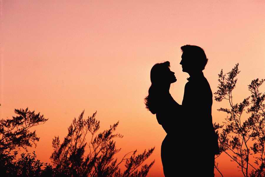 People & Lifestyles - Photodisc ></a>
<script language=JavaScript> 
  var txt = 