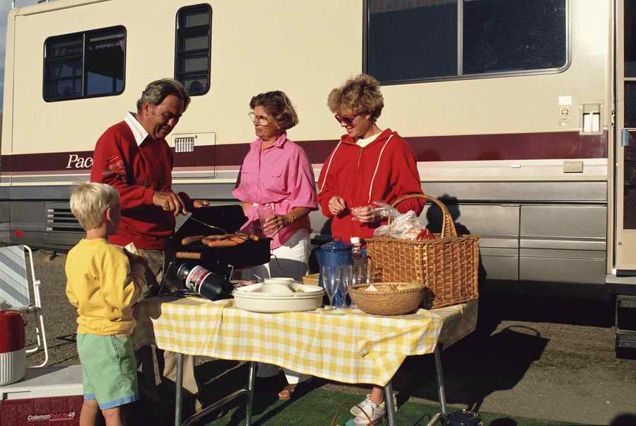 People & Lifestyles - Photodisc ></a>
<script language=JavaScript> 
  var txt = 