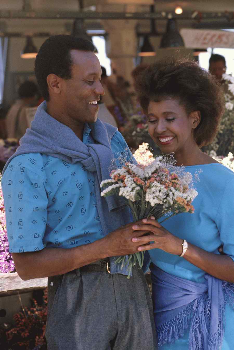 People & Lifestyles - Photodisc ></a>
<script language=JavaScript> 
  var txt = 