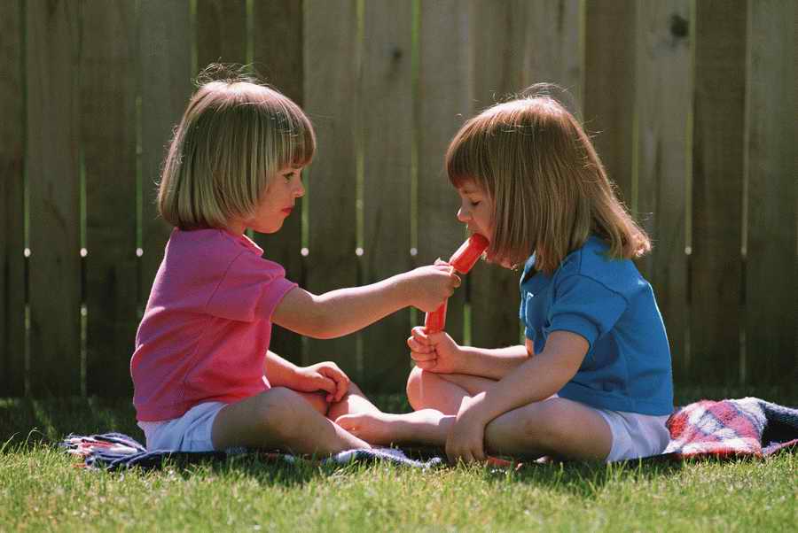 People & Lifestyles - Photodisc ></a>
<script language=JavaScript> 
  var txt = 