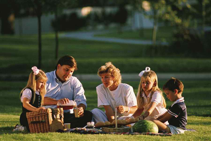 People & Lifestyles - Photodisc ></a>
<script language=JavaScript> 
  var txt = 