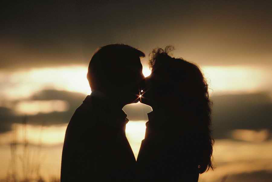 People & Lifestyles - Photodisc ></a>
<script language=JavaScript> 
  var txt = 