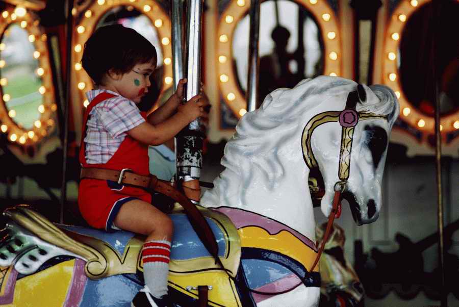 People & Lifestyles - Photodisc ></a>
<script language=JavaScript> 
  var txt = 