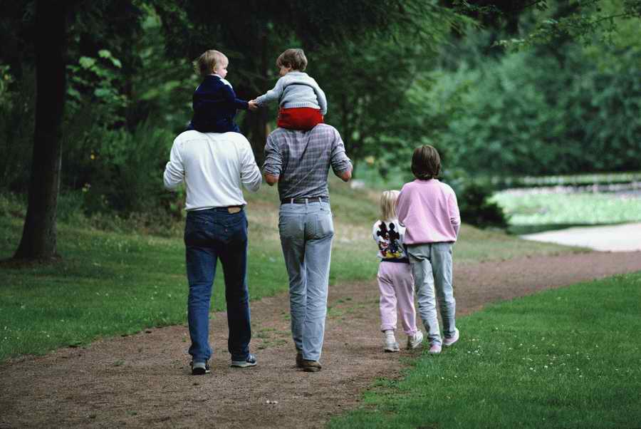 People & Lifestyles - Photodisc ></a>
<script language=JavaScript> 
  var txt = 