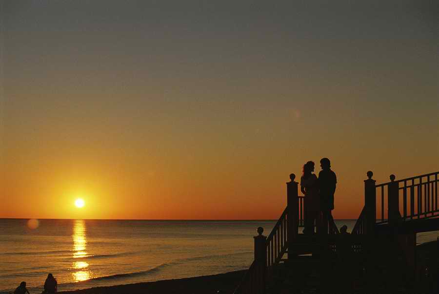 People & Lifestyles - Photodisc ></a>
<script language=JavaScript> 
  var txt = 