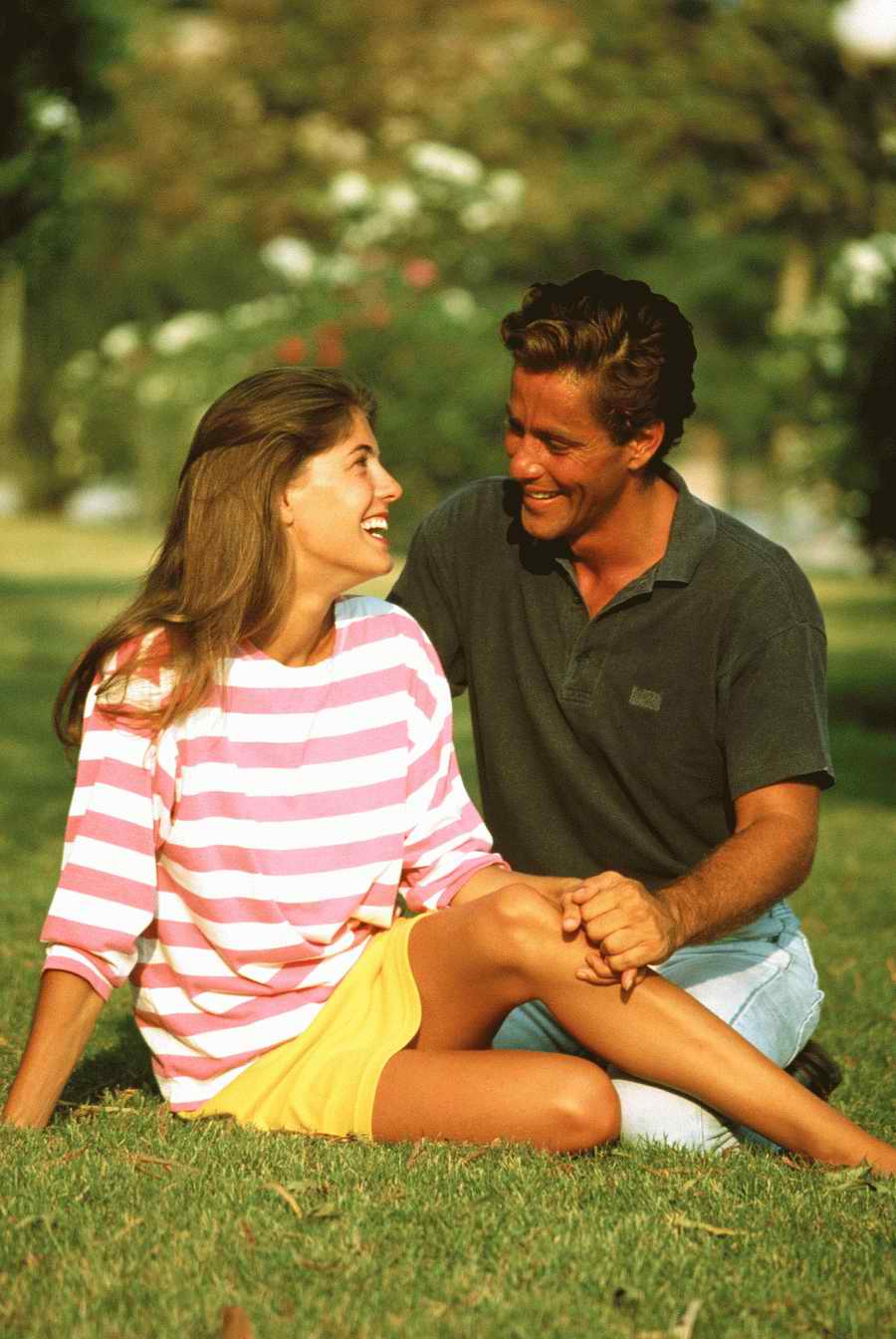 People & Lifestyles - Photodisc ></a>
<script language=JavaScript> 
  var txt = 