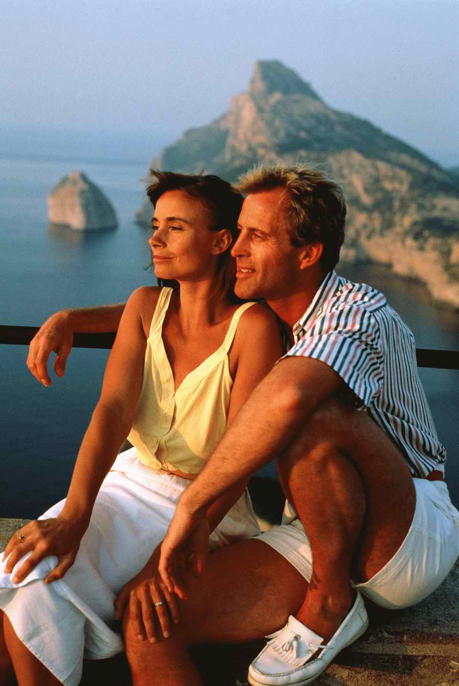 People & Lifestyles - Photodisc ></a>
<script language=JavaScript> 
  var txt = 