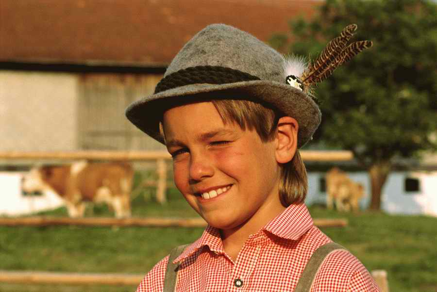 People & Lifestyles - Photodisc ></a>
<script language=JavaScript> 
  var txt = 