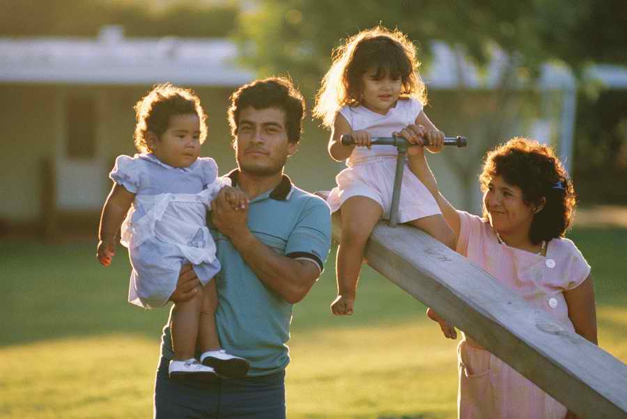 People & Lifestyles - Photodisc ></a>
<script language=JavaScript> 
  var txt = 