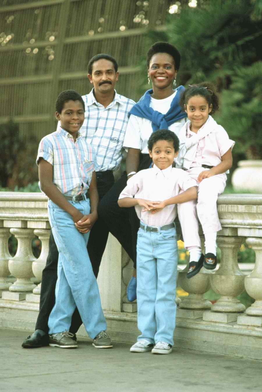 People & Lifestyles - Photodisc ></a>
<script language=JavaScript> 
  var txt = 