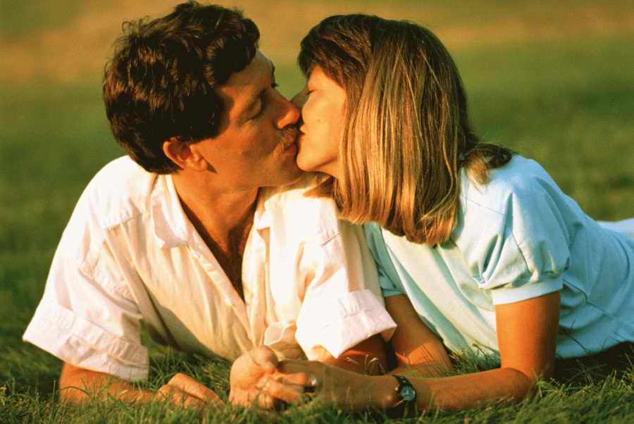 People & Lifestyles - Photodisc ></a>
<script language=JavaScript> 
  var txt = 