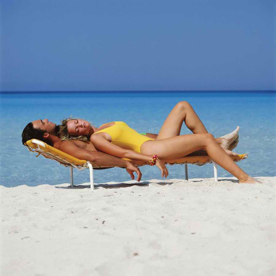 People, Lifestyles & Vacations - Photodisc ></a>
<script language=JavaScript> 
  var txt = 