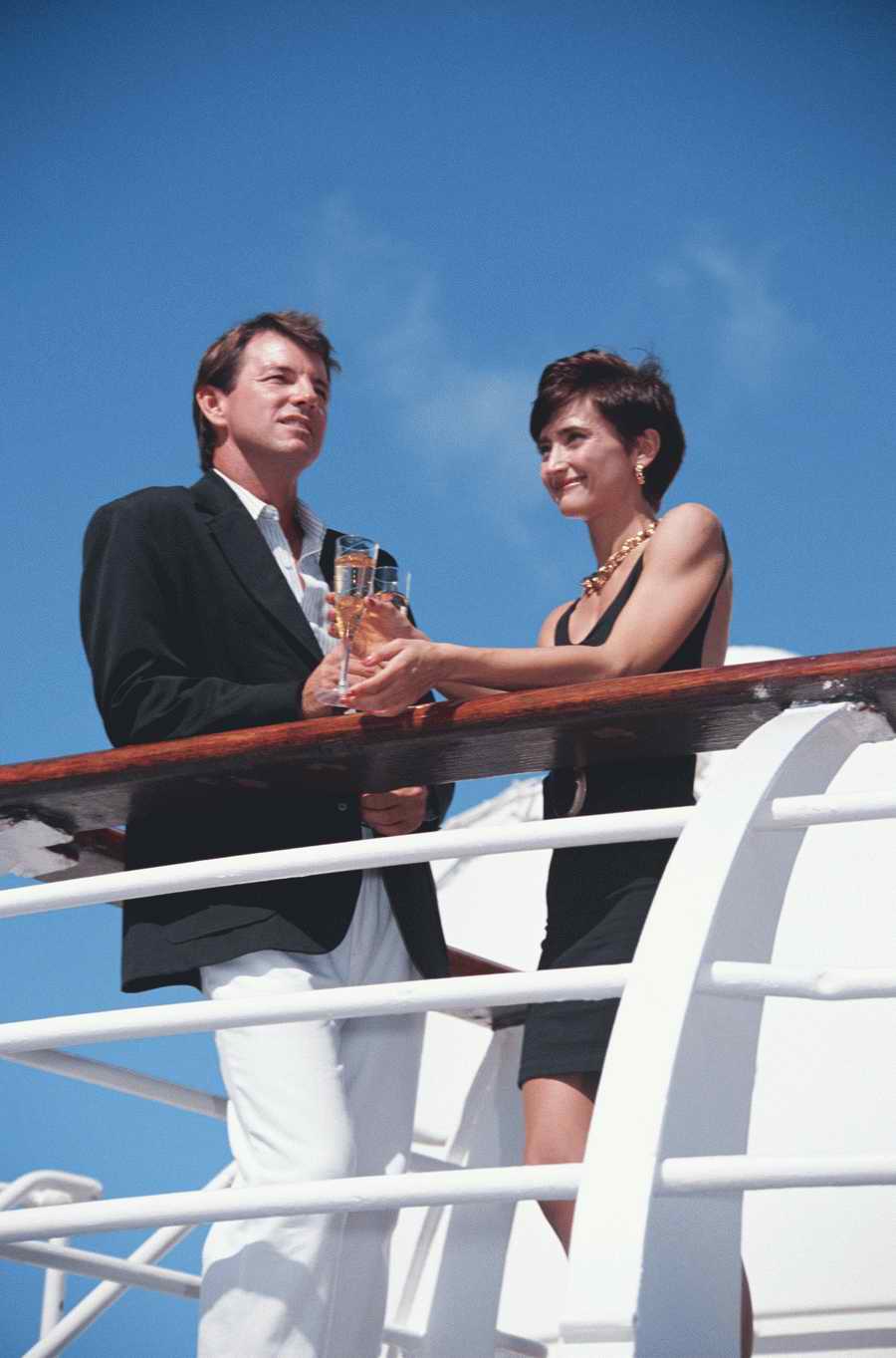 People, Lifestyles & Vacations - Photodisc ></a>
<script language=JavaScript> 
  var txt = 