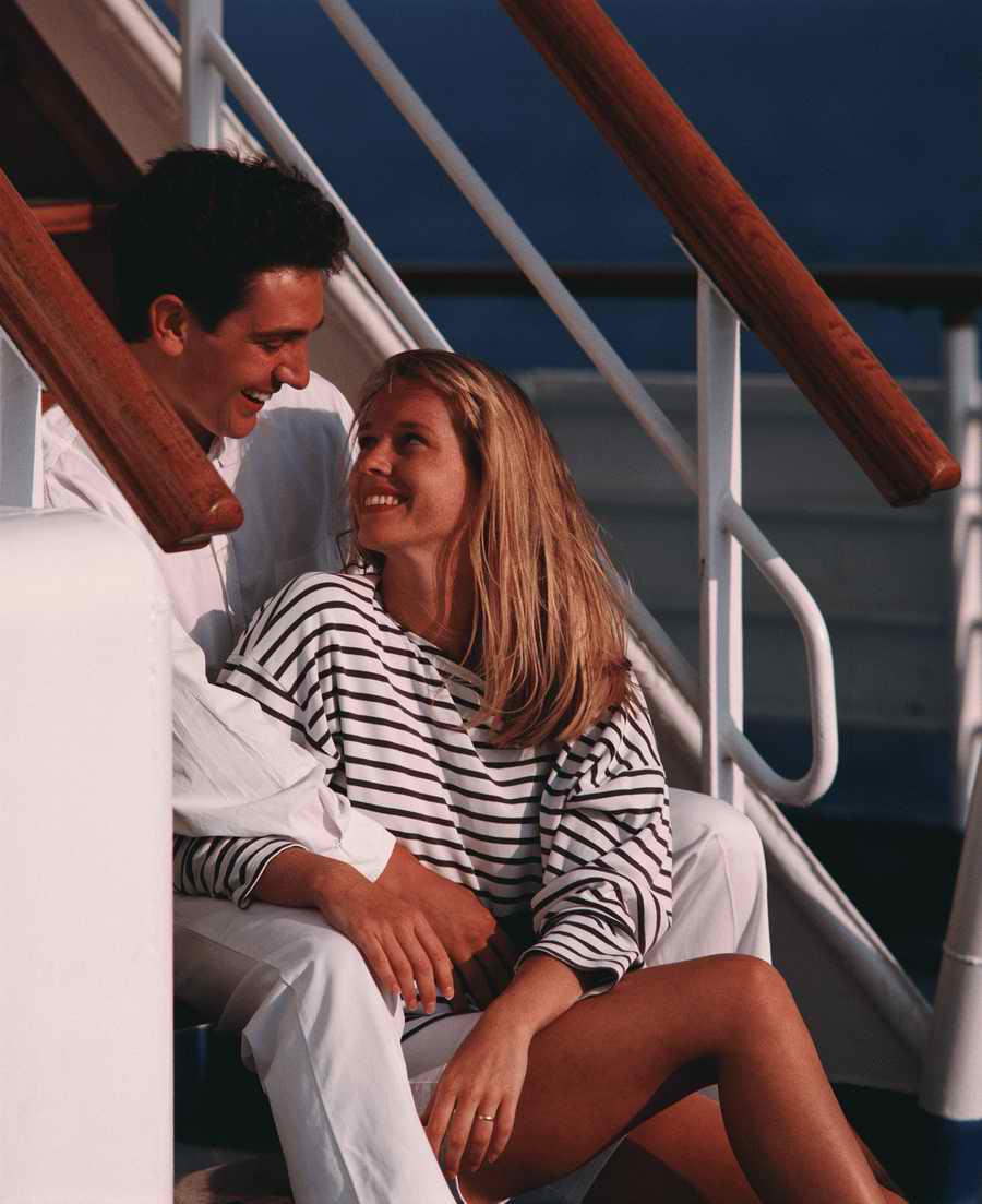 People, Lifestyles & Vacations - Photodisc ></a>
<script language=JavaScript> 
  var txt = 