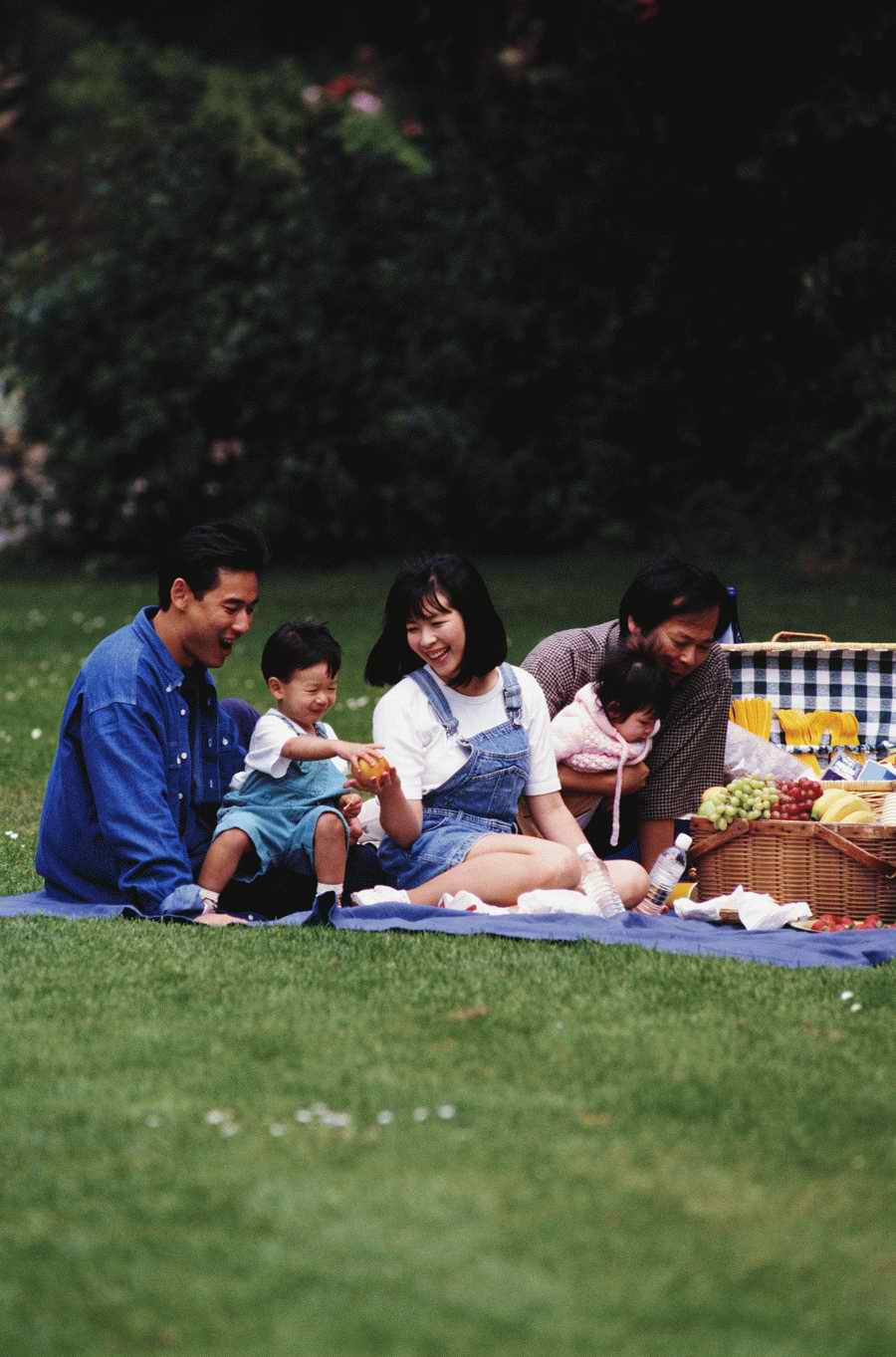 People, Lifestyles & Vacations - Photodisc ></a>
<script language=JavaScript> 
  var txt = 