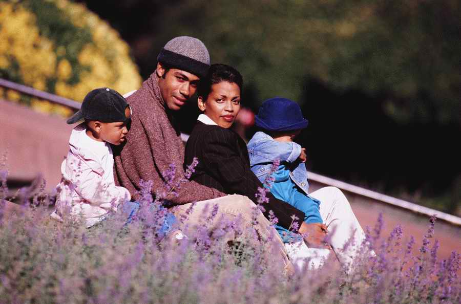 People, Lifestyles & Vacations - Photodisc ></a>
<script language=JavaScript> 
  var txt = 