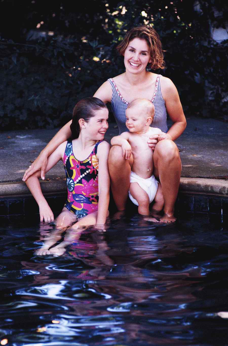 People, Lifestyles & Vacations - Photodisc ></a>
<script language=JavaScript> 
  var txt = 