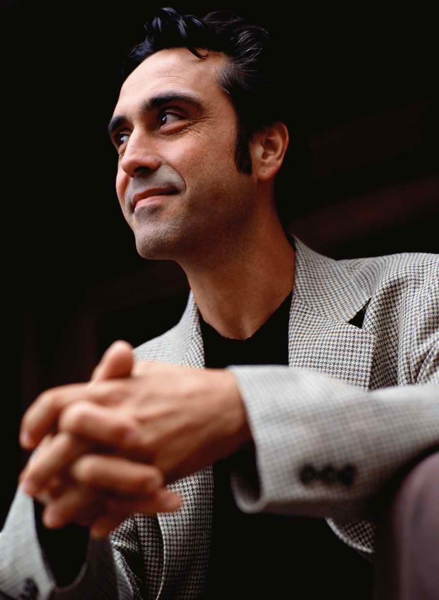 Portraits of Diversity - Photodisc ></a>
<script language=JavaScript> 
  var txt = 