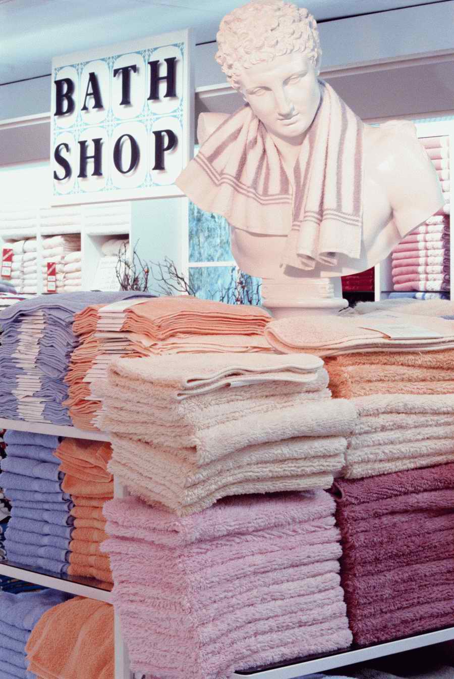 Retail, Shopping & Small Business - Photodisc ></a>
<script language=JavaScript> 
  var txt = 