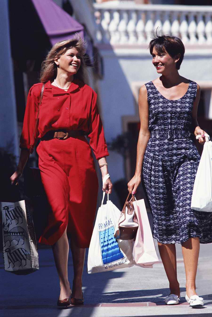 Retail, Shopping & Small Business - Photodisc ></a>
<script language=JavaScript> 
  var txt = 