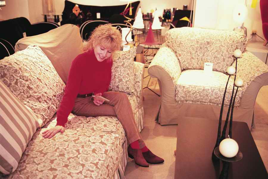 Retail, Shopping & Small Business - Photodisc ></a>
<script language=JavaScript> 
  var txt = 