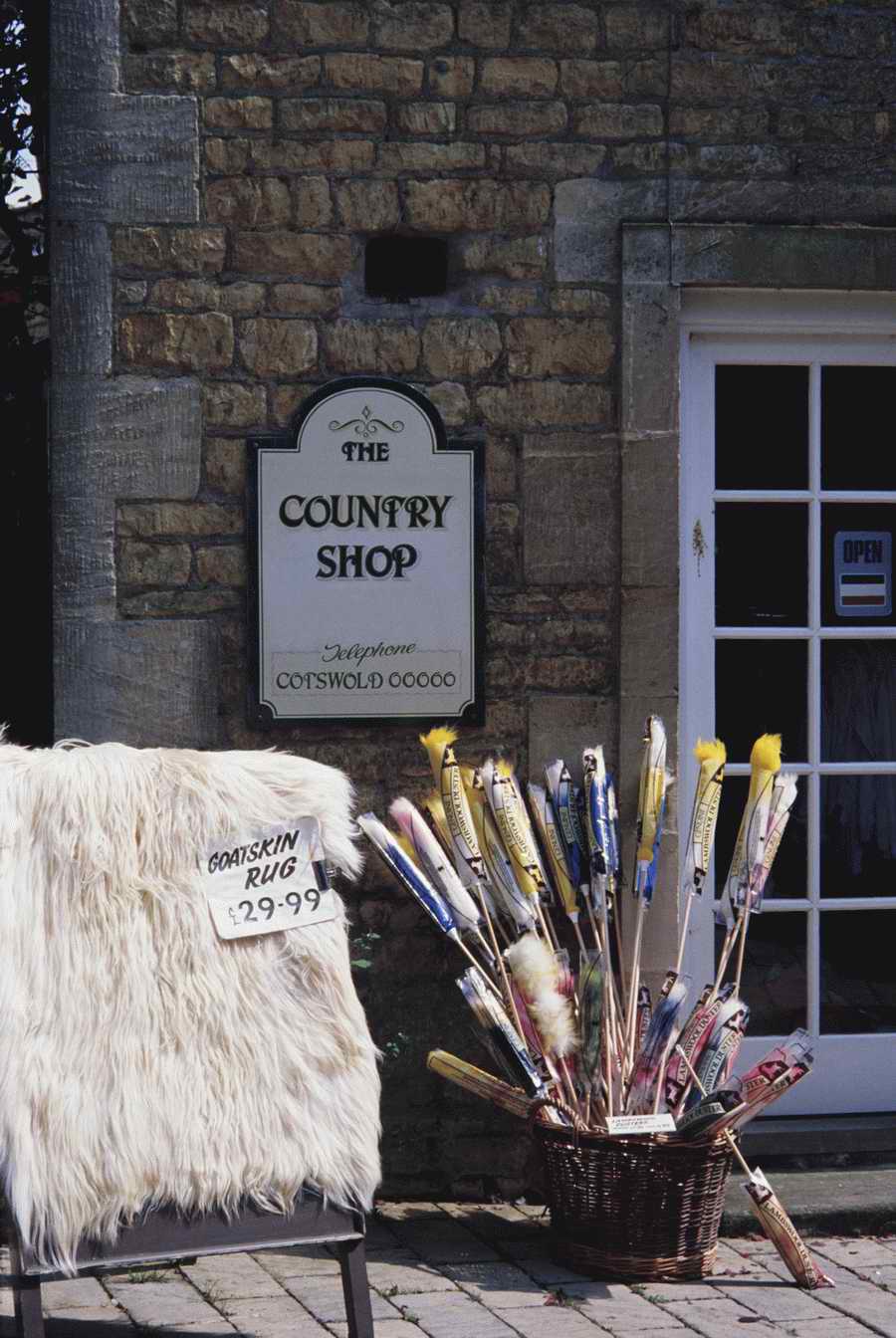 Retail, Shopping & Small Business - Photodisc ></a>
<script language=JavaScript> 
  var txt = 