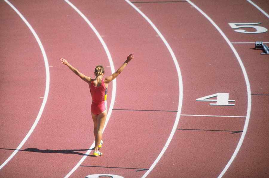 Sports & Recreation - Photodisc ></a>
<script language=JavaScript> 
  var txt = 