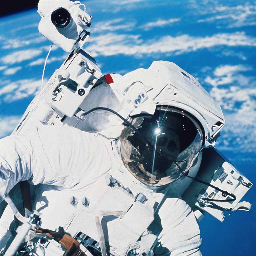 Spacescapes - Photodisc ></a>
<script language=JavaScript> 
  var txt = 