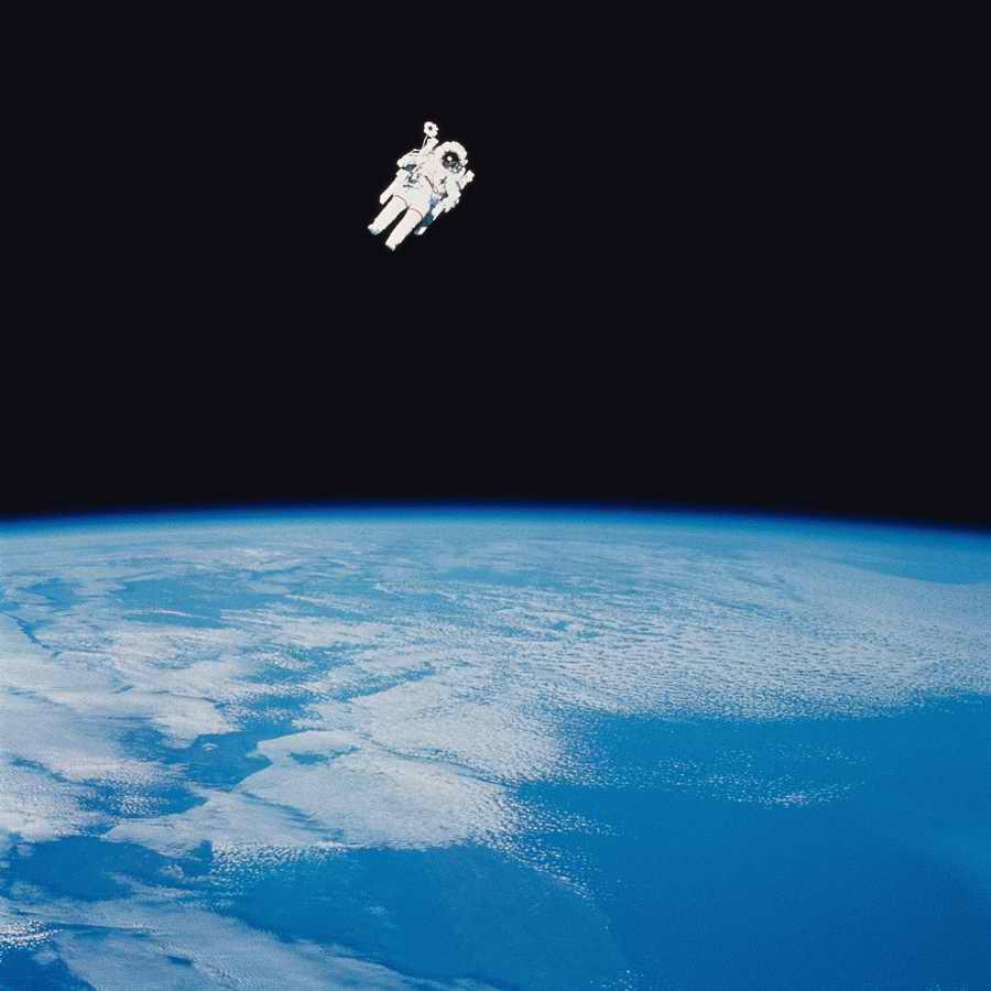 Spacescapes - Photodisc ></a>
<script language=JavaScript> 
  var txt = 