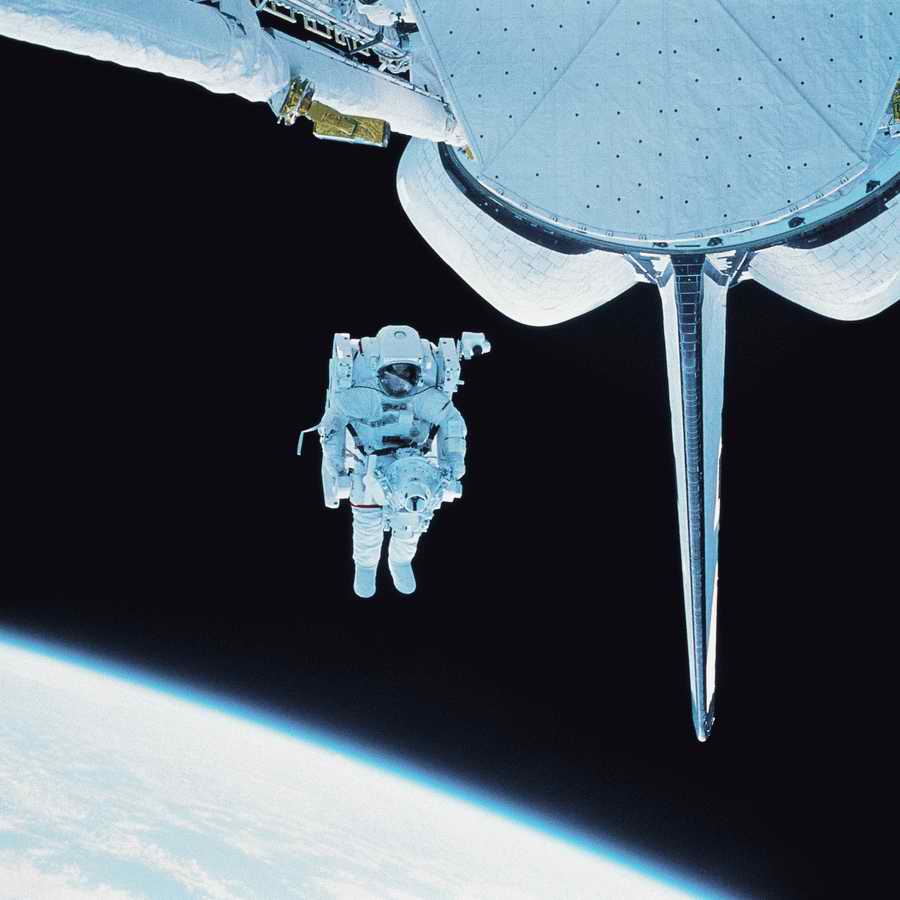Spacescapes - Photodisc ></a>
<script language=JavaScript> 
  var txt = 
