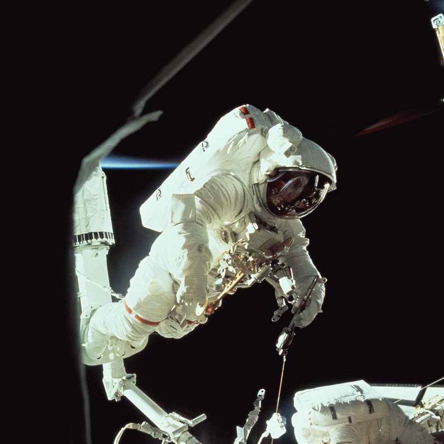 Spacescapes - Photodisc ></a>
<script language=JavaScript> 
  var txt = 