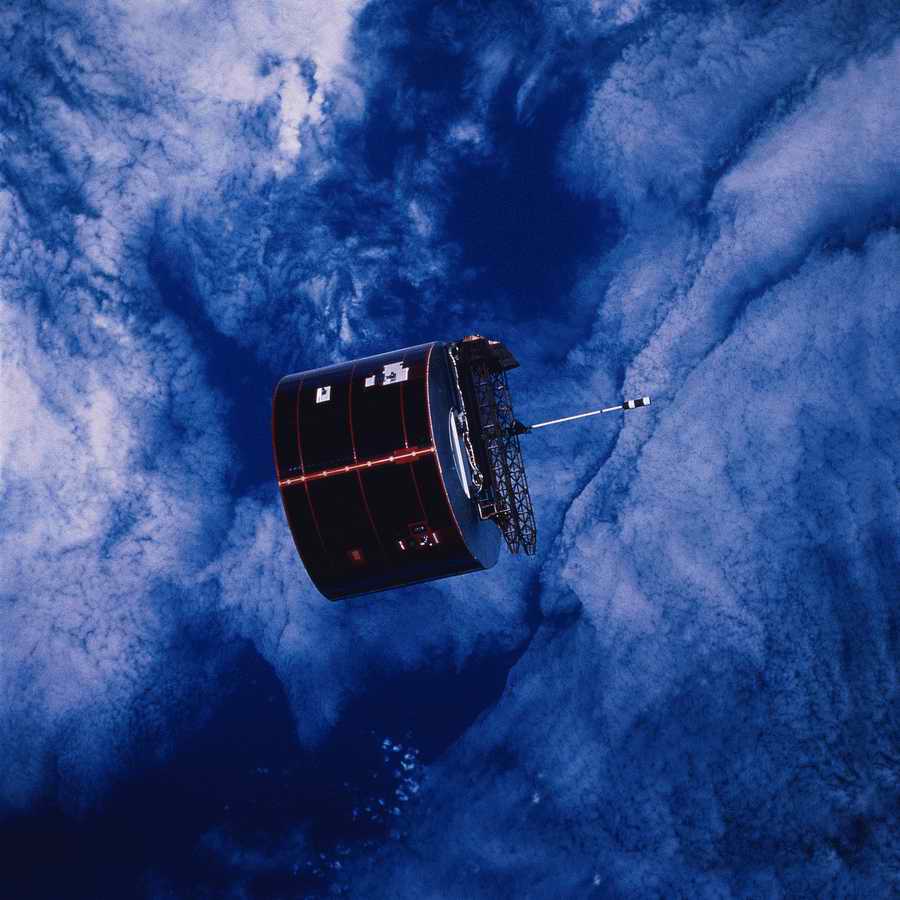 Spacescapes - Photodisc ></a>
<script language=JavaScript> 
  var txt = 