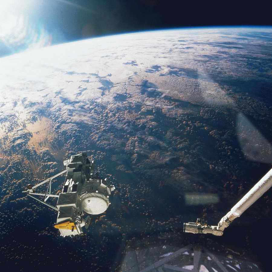 Spacescapes - Photodisc ></a>
<script language=JavaScript> 
  var txt = 