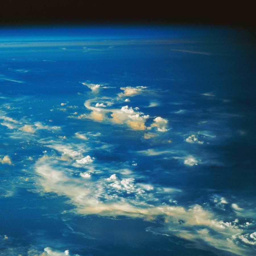 Spacescapes - Photodisc ></a>
<script language=JavaScript> 
  var txt = 