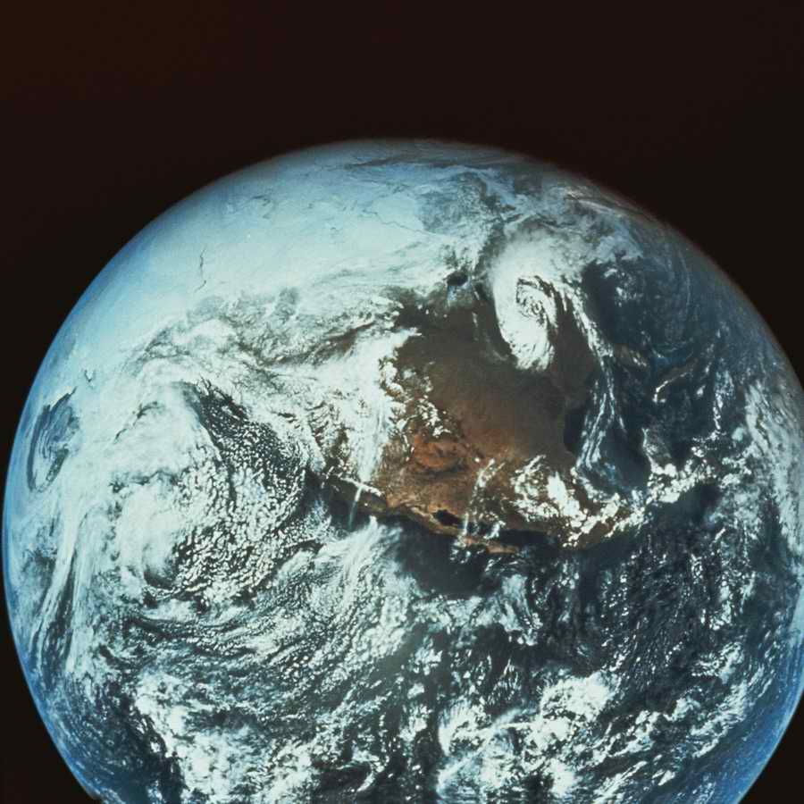 Spacescapes - Photodisc ></a>
<script language=JavaScript> 
  var txt = 