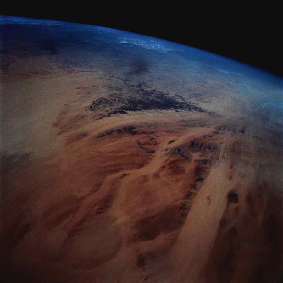 Spacescapes - Photodisc ></a>
<script language=JavaScript> 
  var txt = 