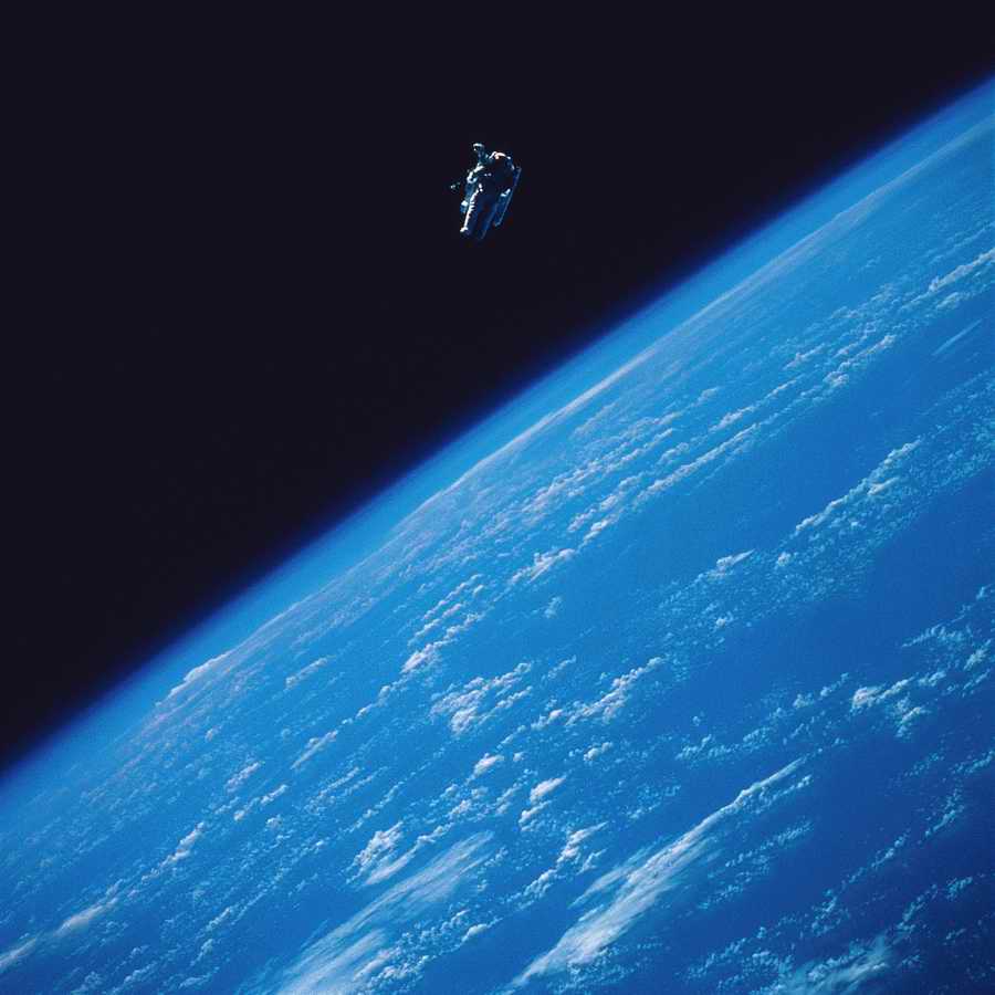 Spacescapes - Photodisc ></a>
<script language=JavaScript> 
  var txt = 