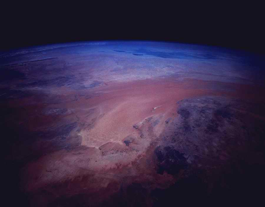 Spacescapes - Photodisc ></a>
<script language=JavaScript> 
  var txt = 