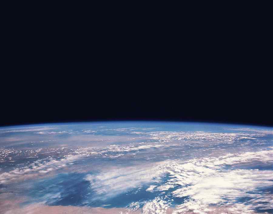 Spacescapes - Photodisc ></a>
<script language=JavaScript> 
  var txt = 