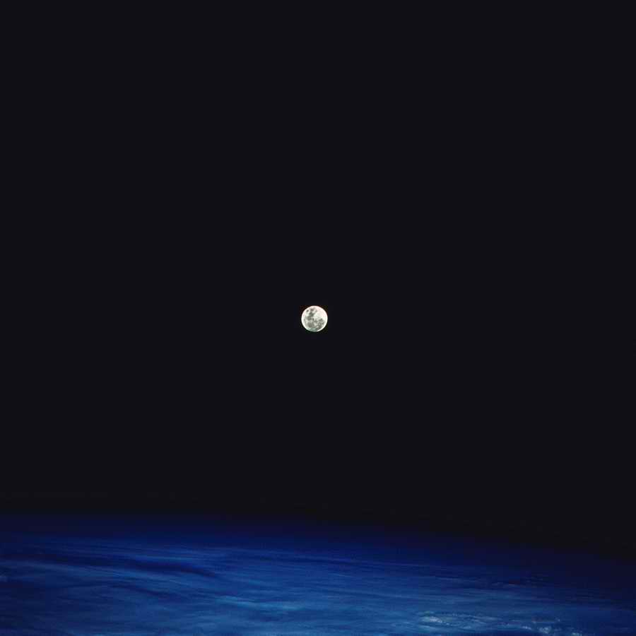 Spacescapes - Photodisc ></a>
<script language=JavaScript> 
  var txt = 