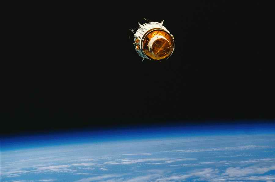 Spacescapes - Photodisc ></a>
<script language=JavaScript> 
  var txt = 