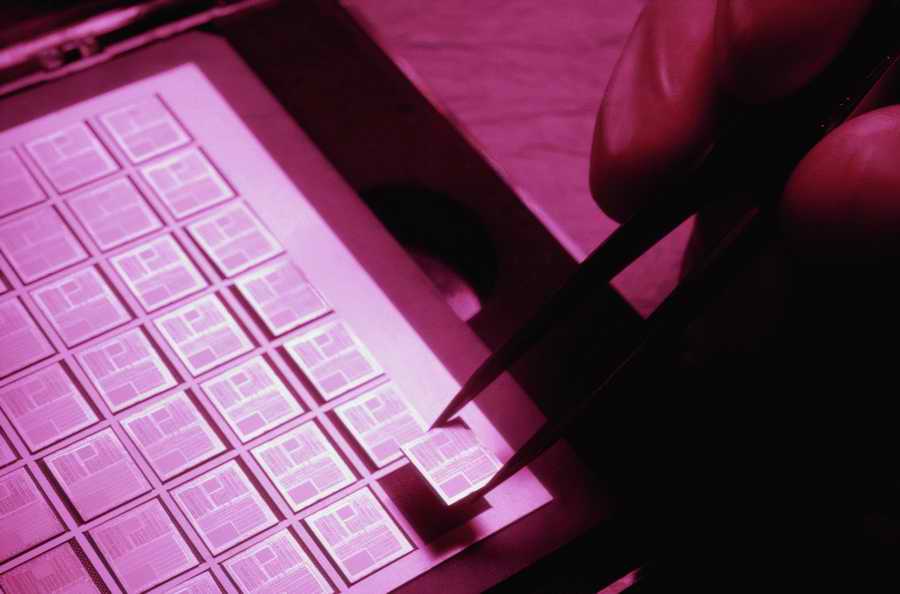 Science, Technology & Medicine 2 - Photodisc ></a>
<script language=JavaScript> 
  var txt = 