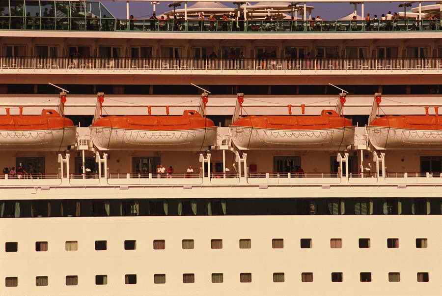 US Landmarks & Travel - Photodisc ></a>
<script language=JavaScript> 
  var txt = 