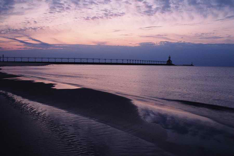 US Landmarks & Travel - Photodisc ></a>
<script language=JavaScript> 
  var txt = 