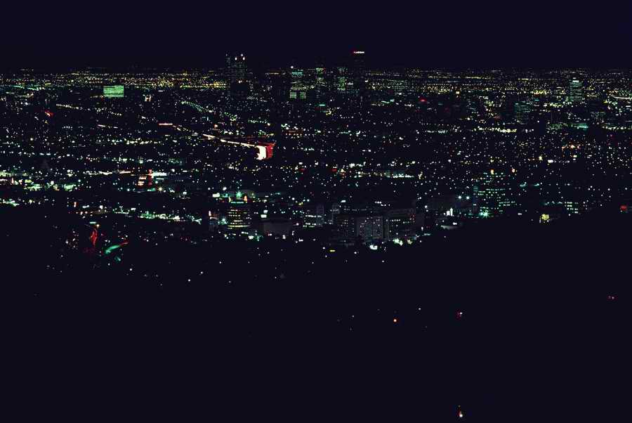 US Landmarks & Travel - Photodisc ></a>
<script language=JavaScript> 
  var txt = 