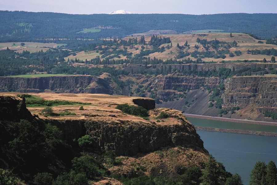 US Landmarks & Travel - Photodisc ></a>
<script language=JavaScript> 
  var txt = 