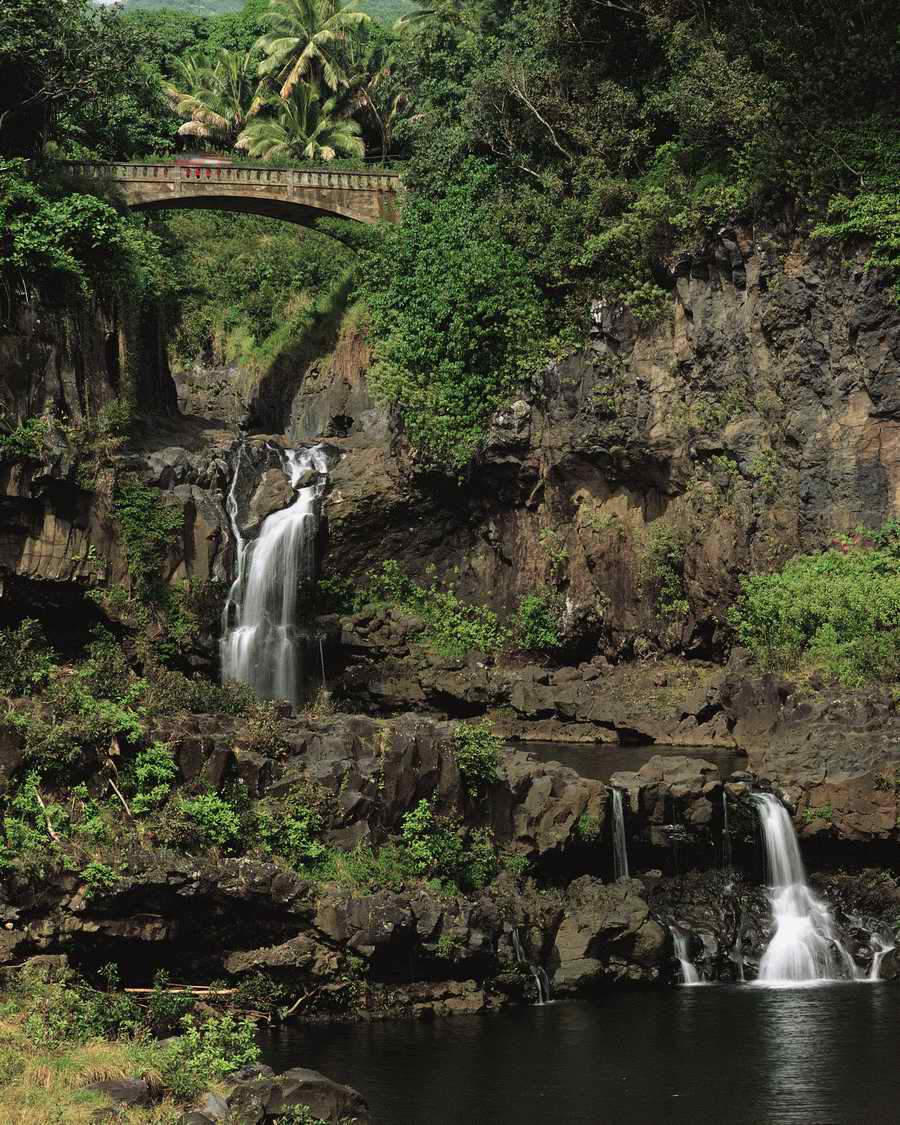 US Landmarks & Travel - Photodisc ></a>
<script language=JavaScript> 
  var txt = 