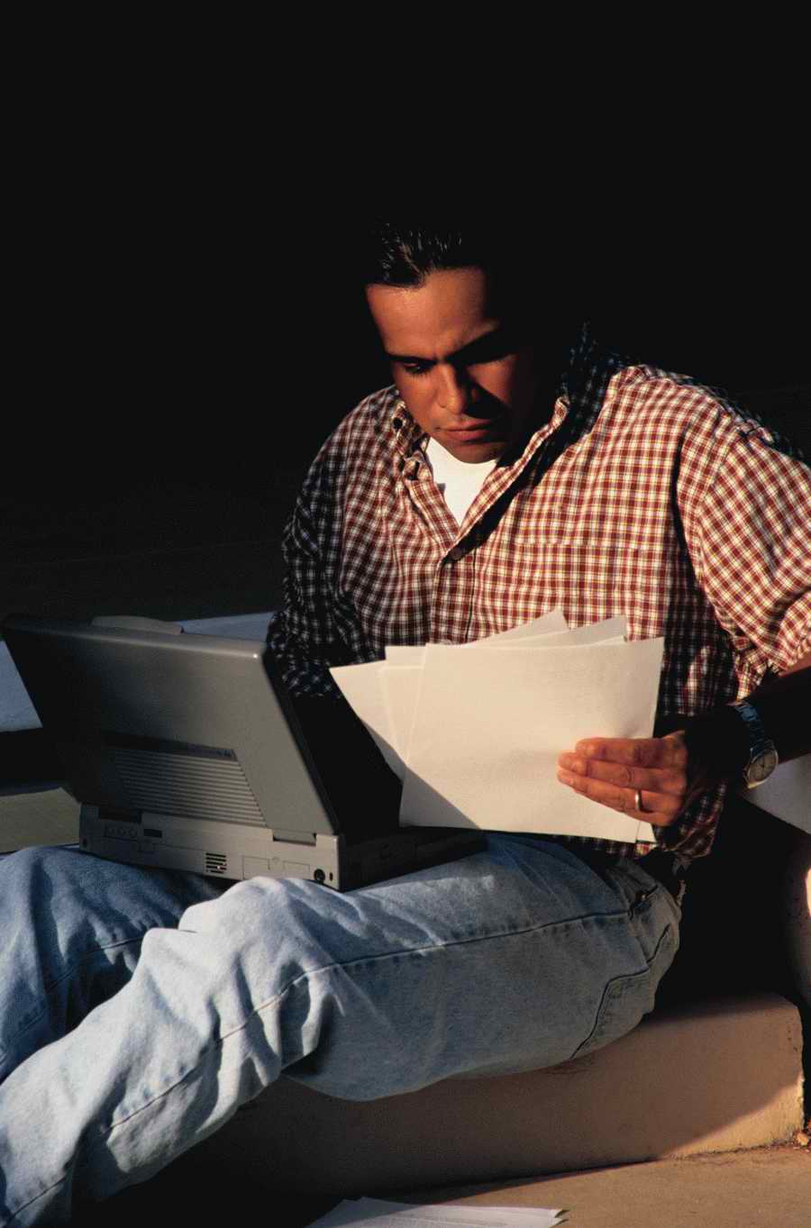 Wired Business - Photodisc ></a>
<script language=JavaScript> 
  var txt = 