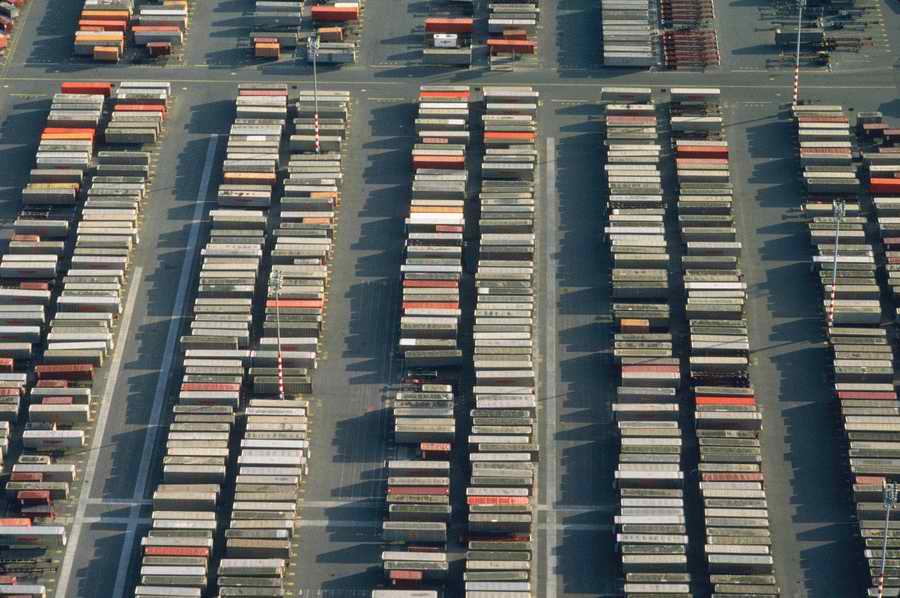 World Commerce & Travel - Photodisc ></a>
<script language=JavaScript> 
  var txt = 