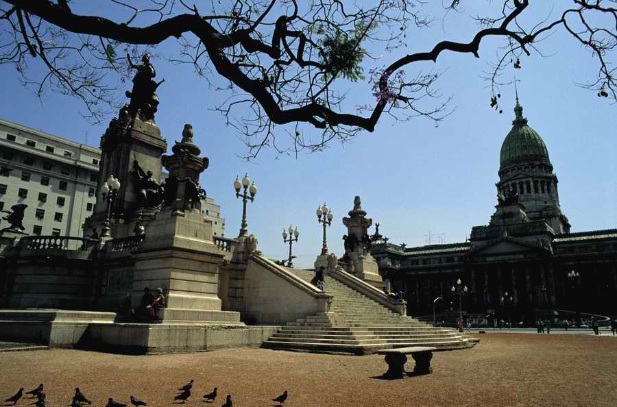 World Landmarks & Travel - Photodisc ></a>
<script language=JavaScript> 
  var txt = 